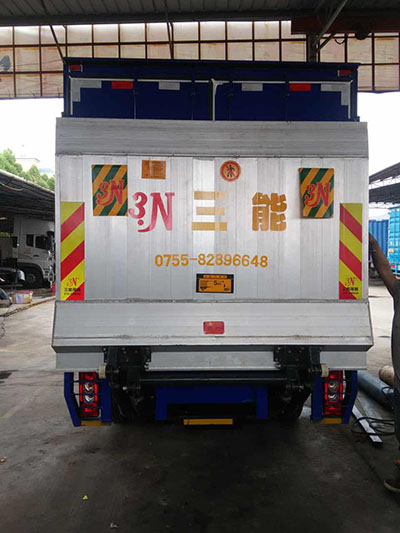 尾板合規操作指南，確保您的貨車安全與高效運輸